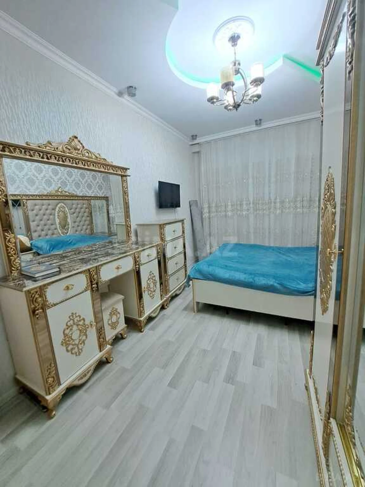 Satılır 2 otaqlı mənzil 68 m²