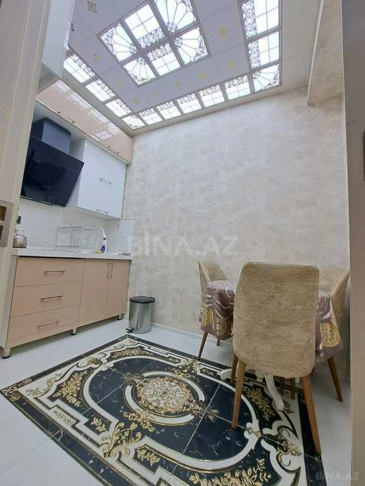 Satılır 2 otaqlı mənzil 68 m²