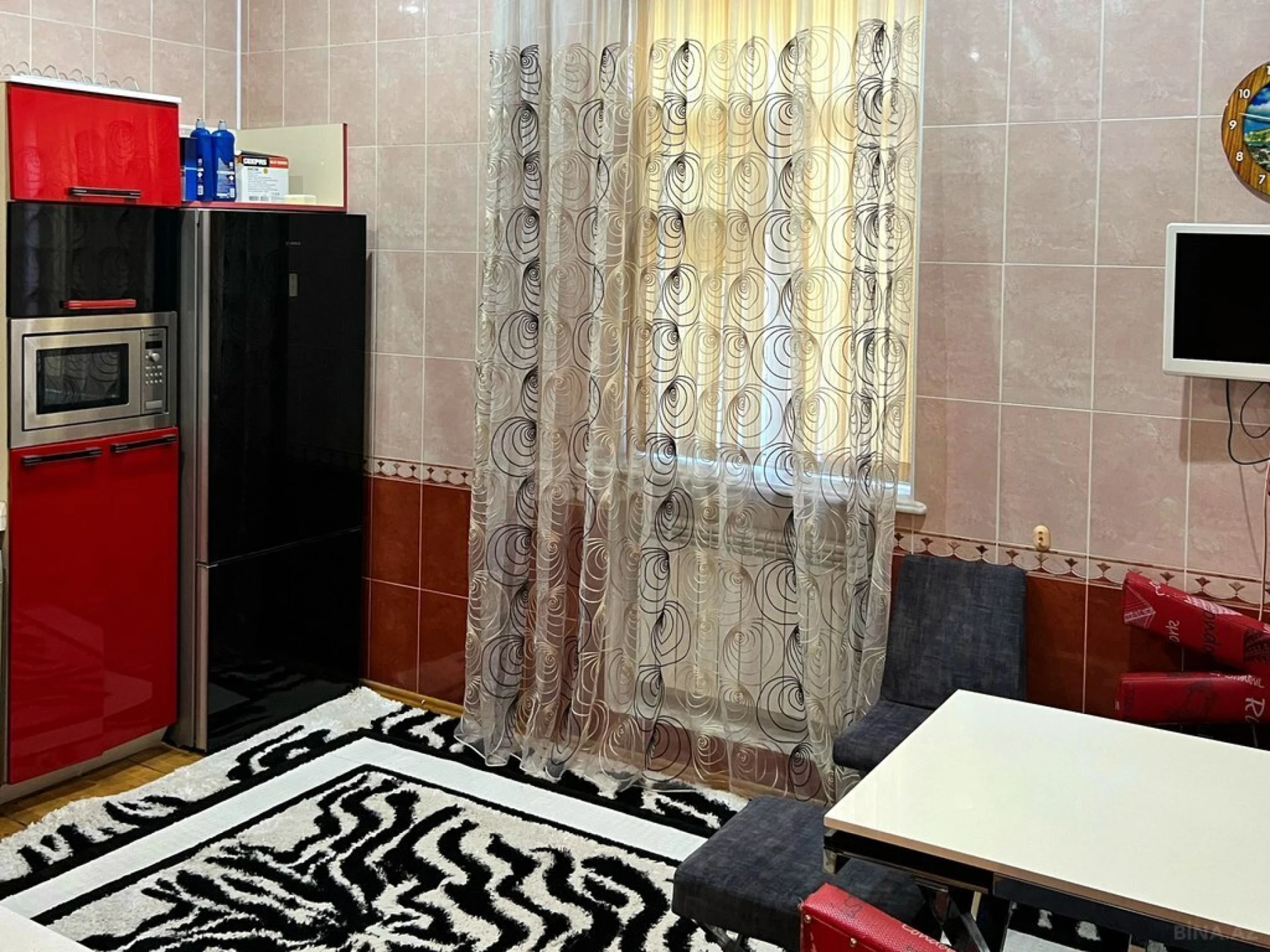 Satılır 7 otaqlı həyət evi 350 m²