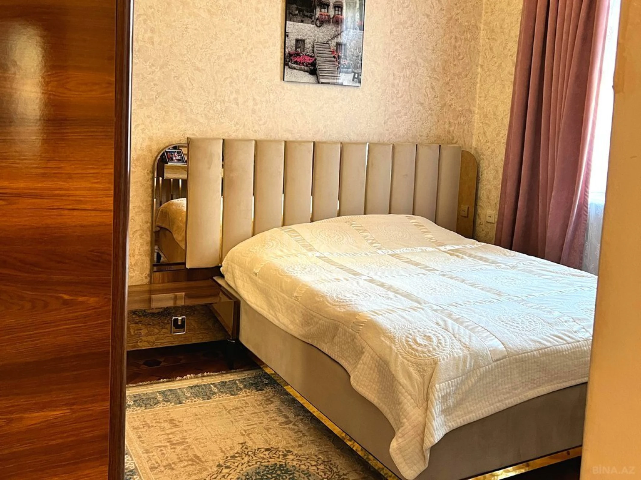 Satılır 7 otaqlı həyət evi 350 m²