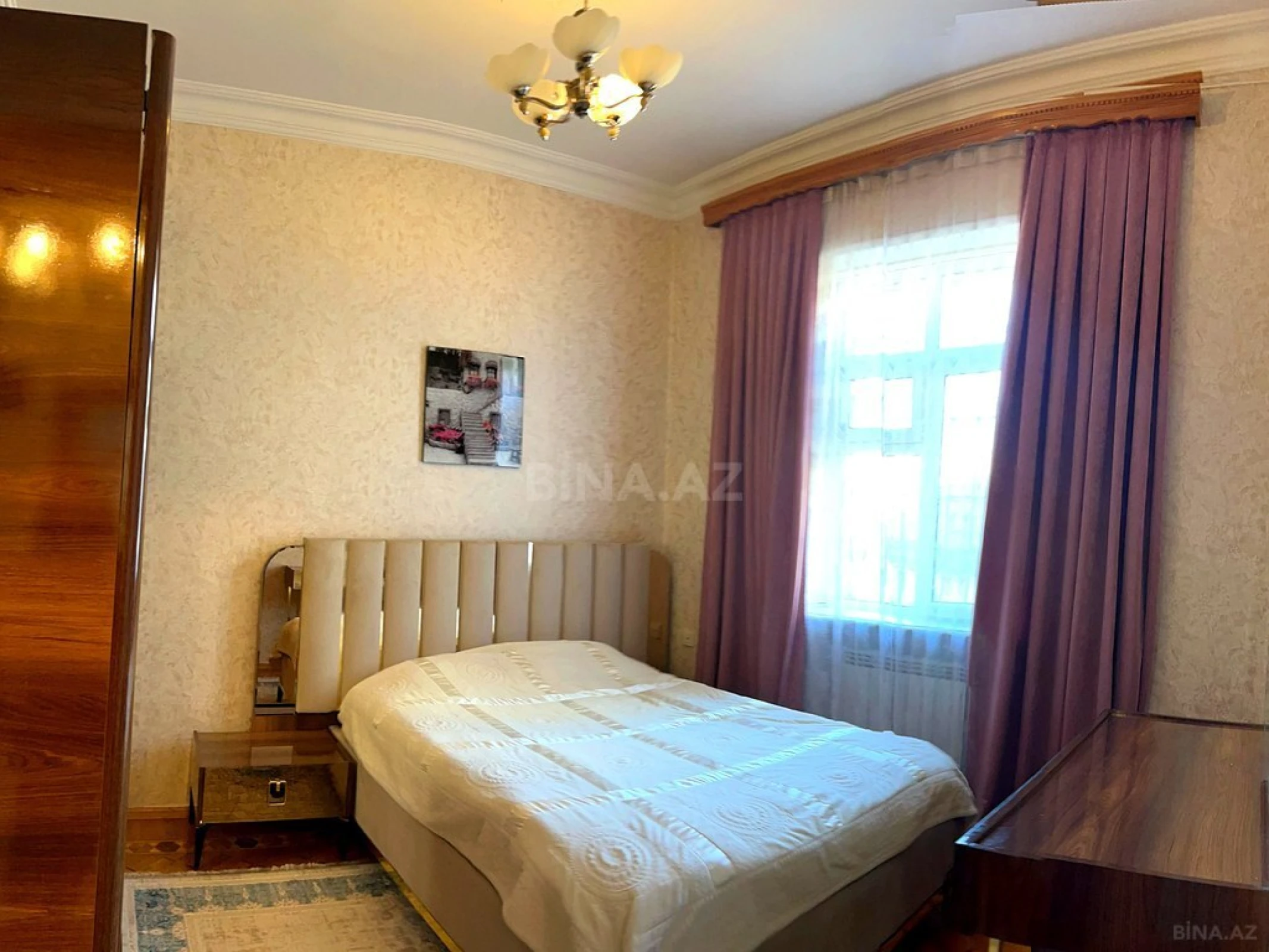 Satılır 7 otaqlı həyət evi 350 m²