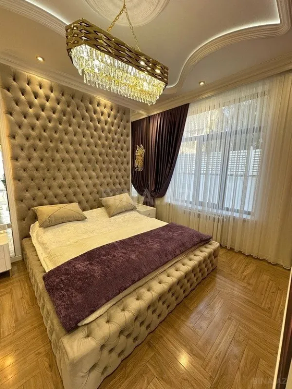 Satılır 6 otaqlı həyət evi 220 m²