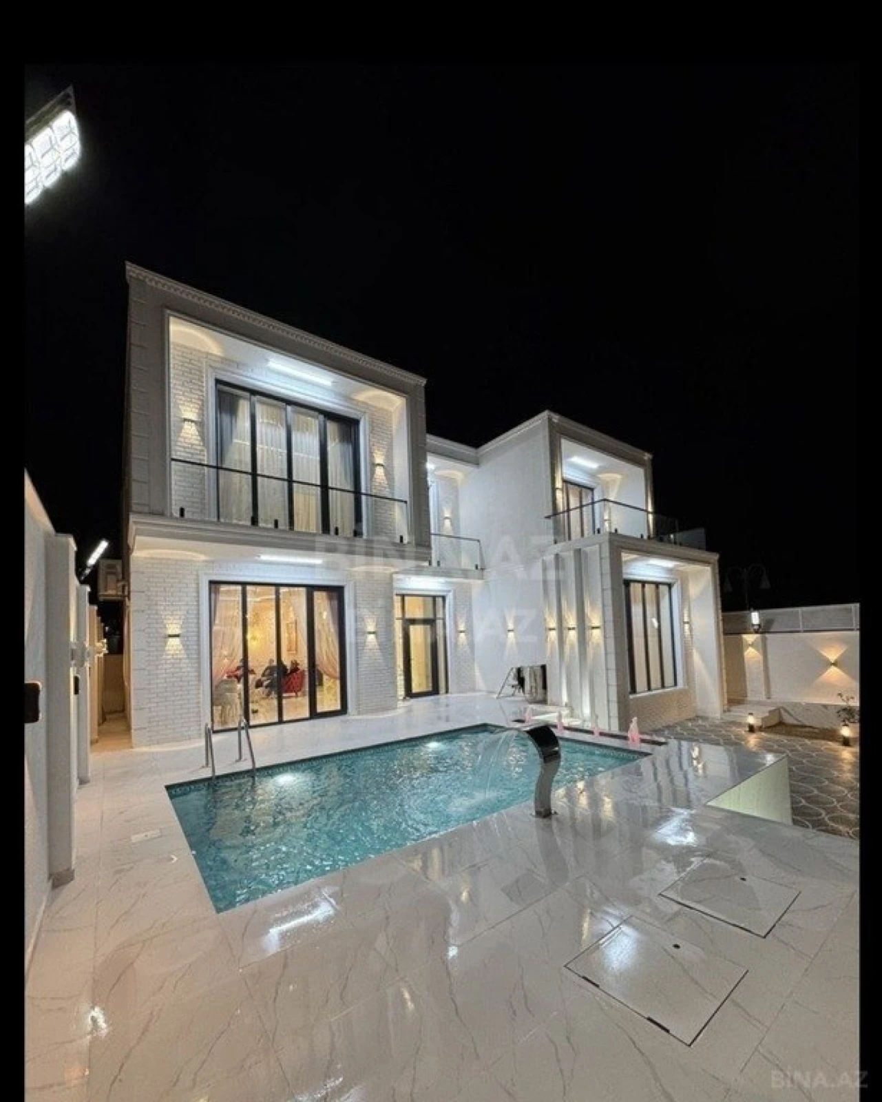 Satılır 6 otaqlı həyət evi 220 m²