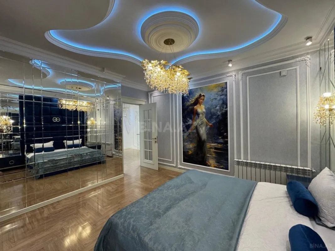 Satılır 6 otaqlı həyət evi 220 m²