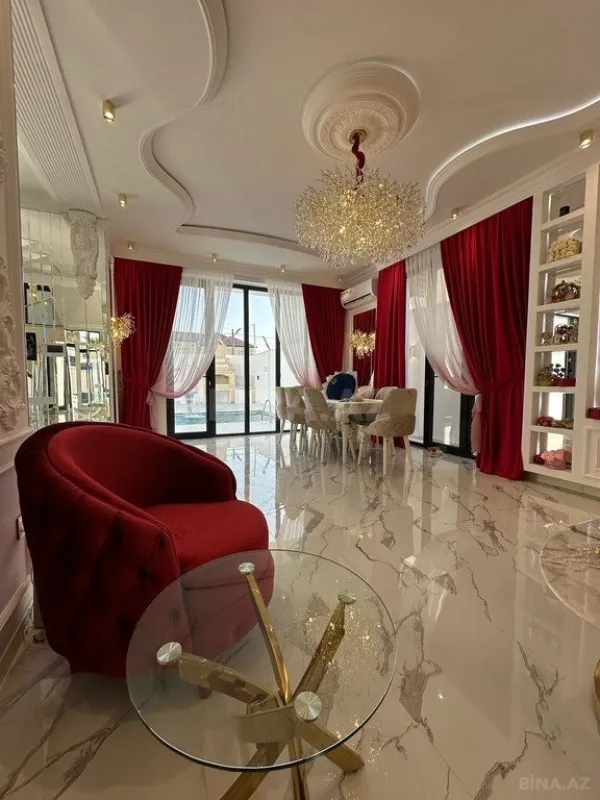 Satılır 6 otaqlı həyət evi 220 m²