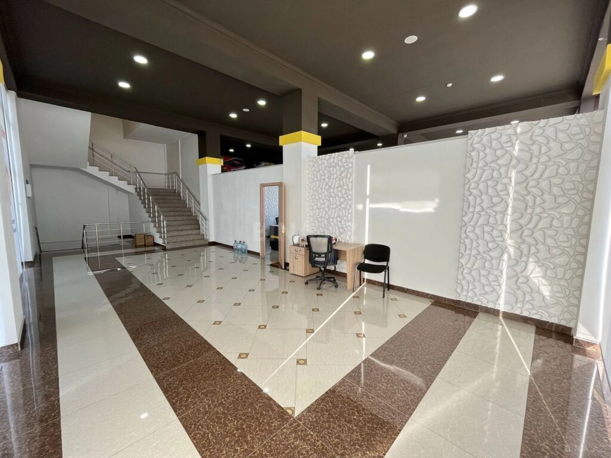 Kirayə verilir obyekt 1200 m²