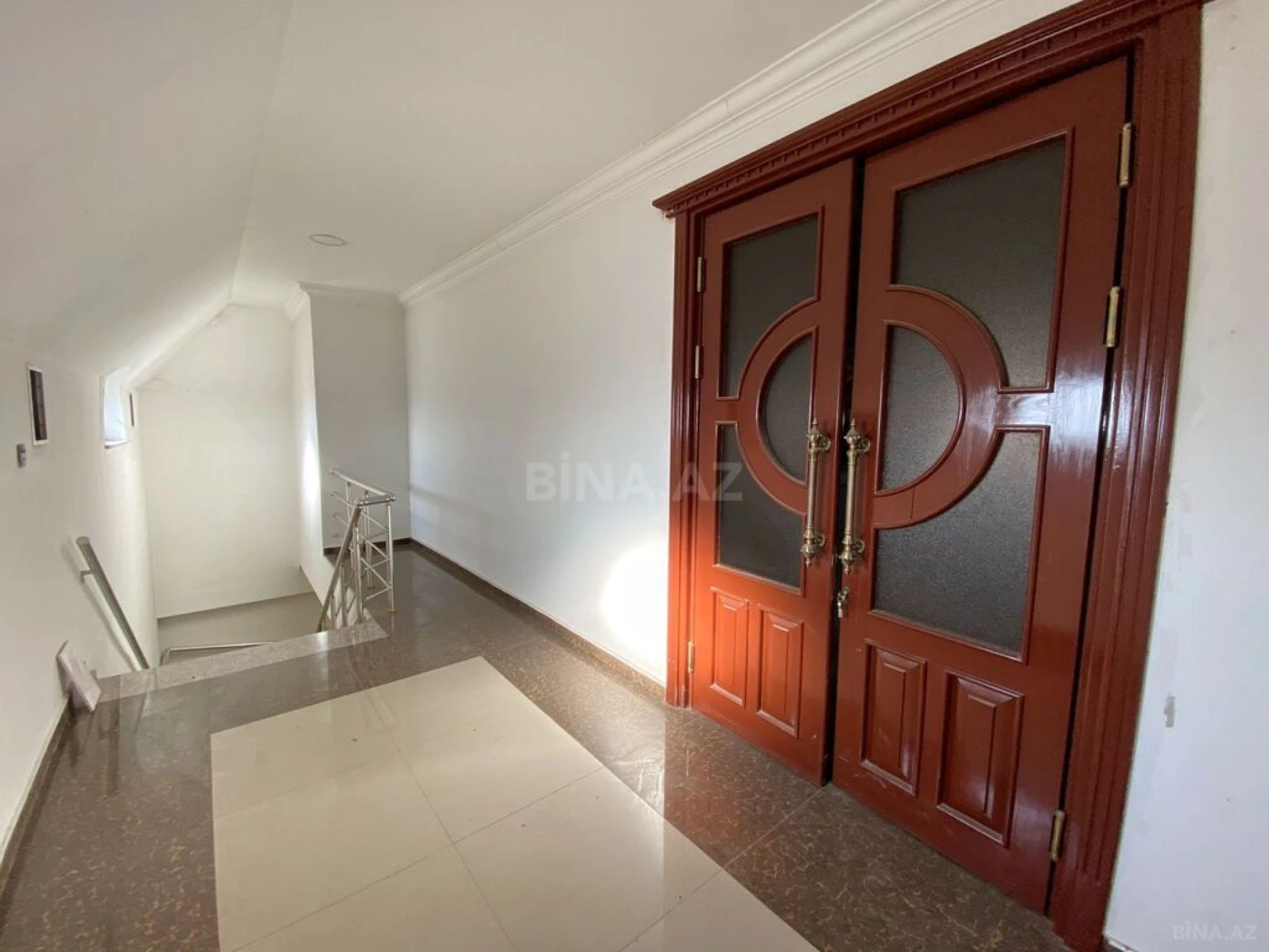 Kirayə verilir obyekt 1200 m²