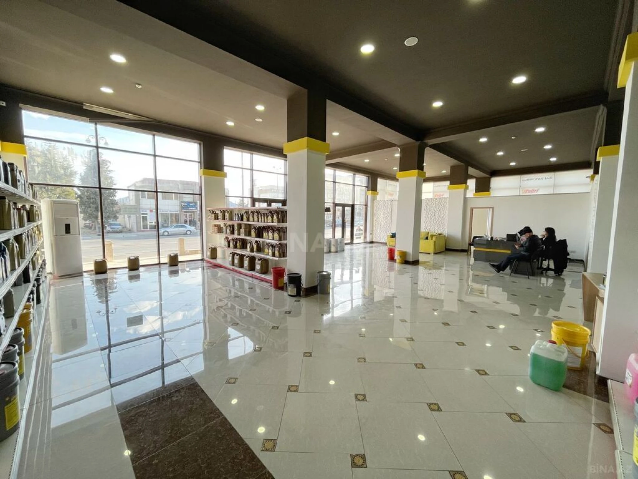 Kirayə verilir obyekt 1200 m²