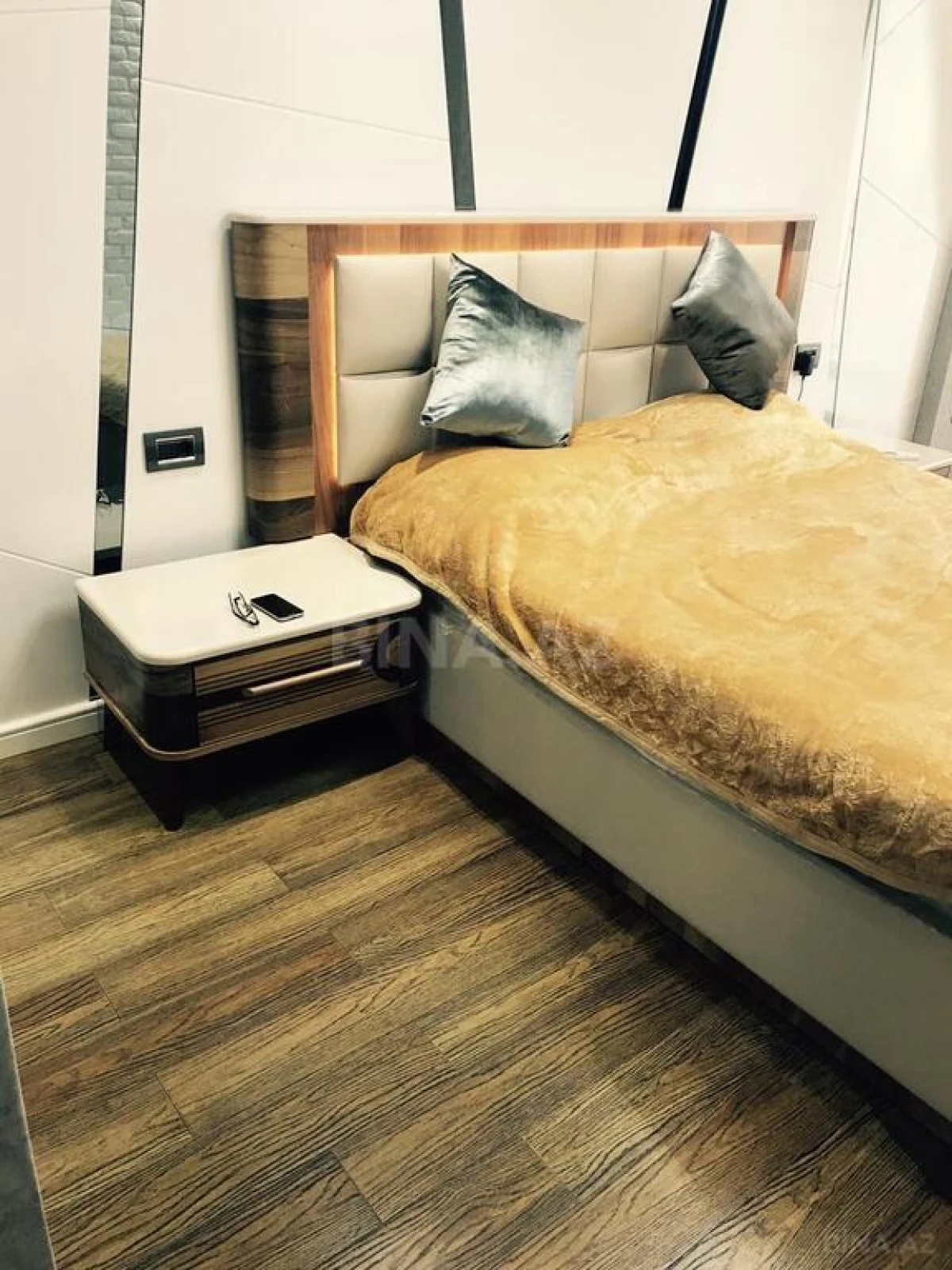 Kirayə verilir 2 otaqlı mənzil 80 m²