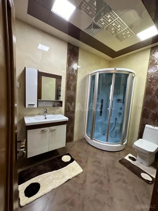 Satılır 5 otaqlı həyət evi 200 m²