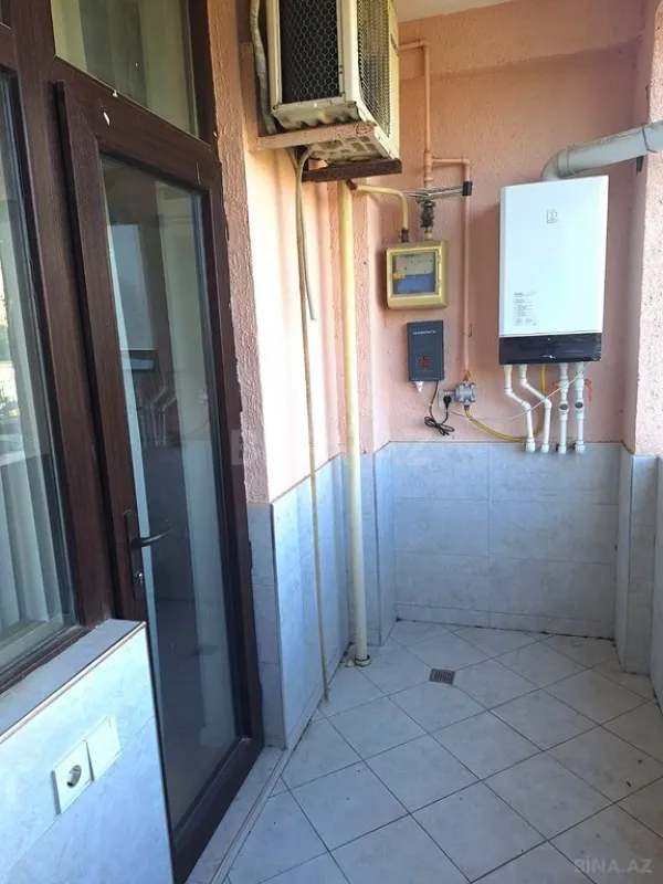 Satılır 3 otaqlı mənzil 117 m²