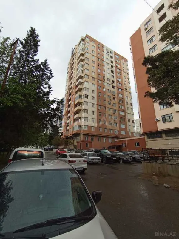 Satılır 3 otaqlı mənzil 117 m²