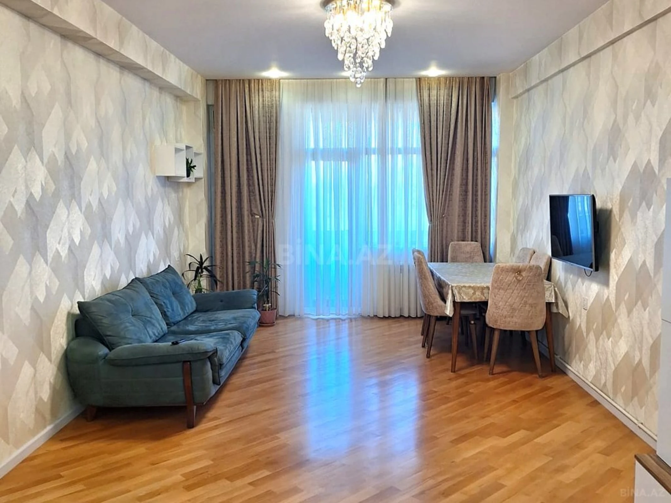 Satılır 3 otaqlı mənzil 117 m²