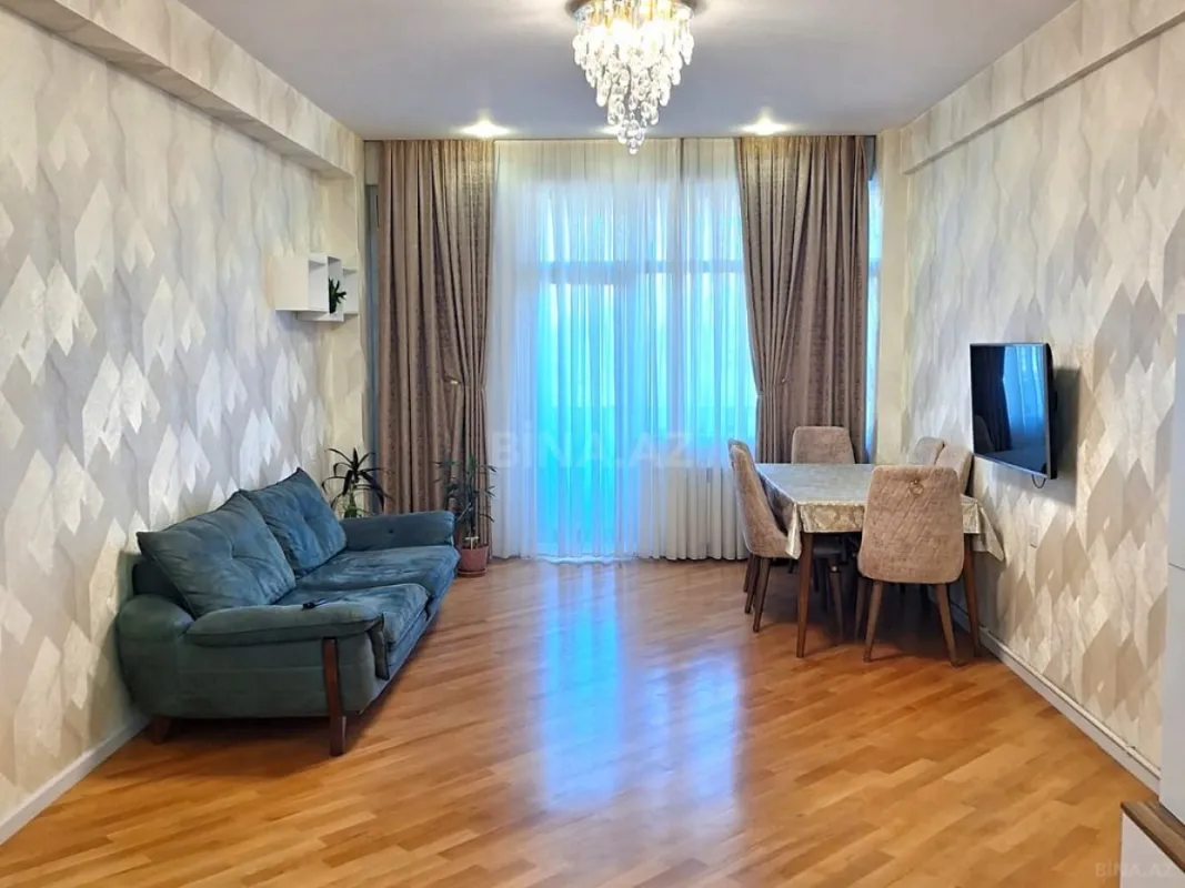 Satılır 3 otaqlı mənzil 117 m²