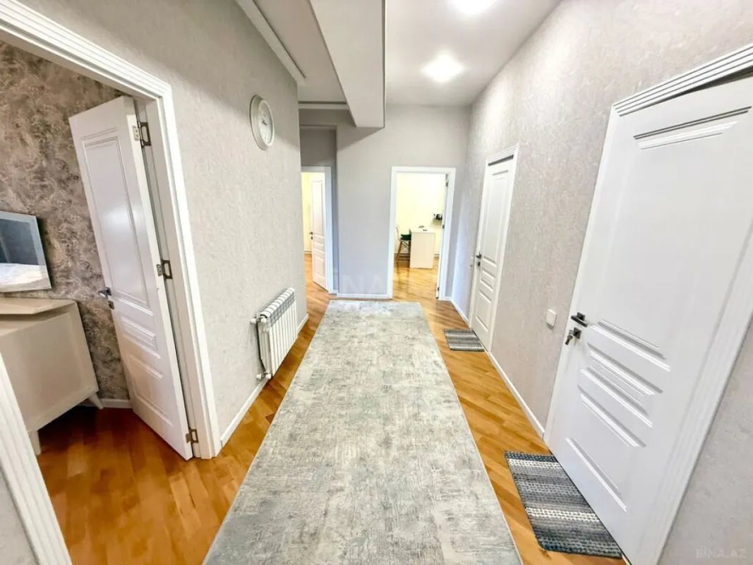 Satılır 3 otaqlı mənzil 117 m²