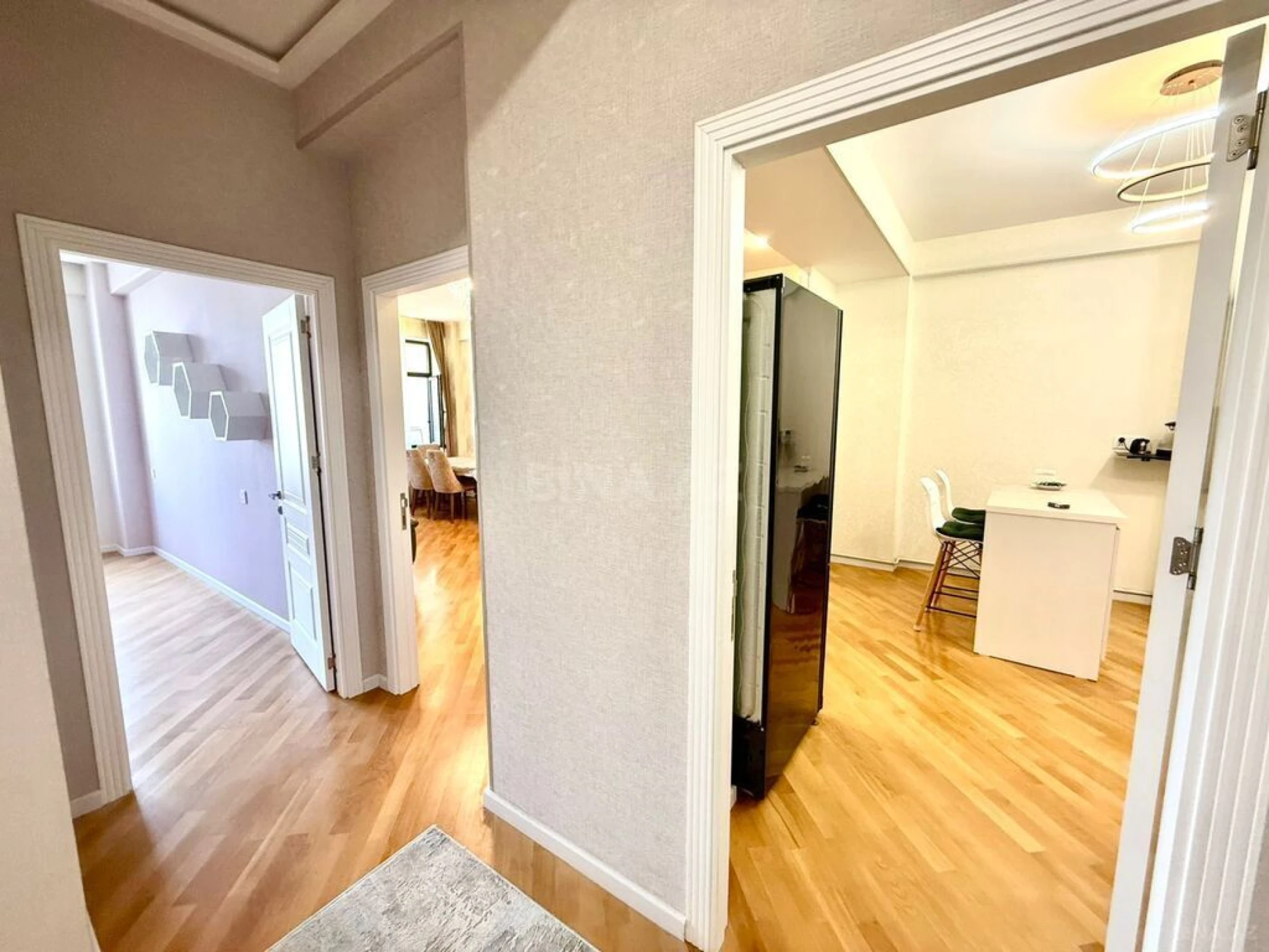 Satılır 3 otaqlı mənzil 117 m²