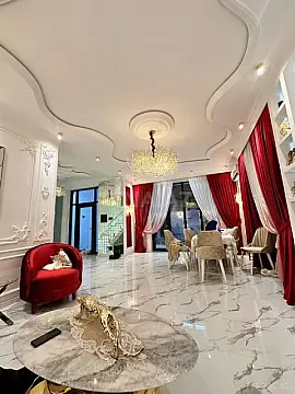 Satılır 6 otaqlı həyət evi 300 m²
