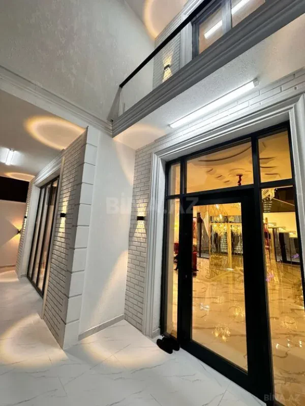 Satılır 6 otaqlı həyət evi 300 m²