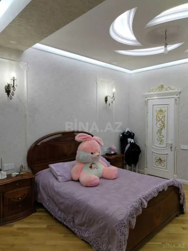 Satılır 3 otaqlı mənzil 145 m²