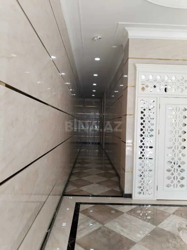 Satılır 3 otaqlı mənzil 145 m²