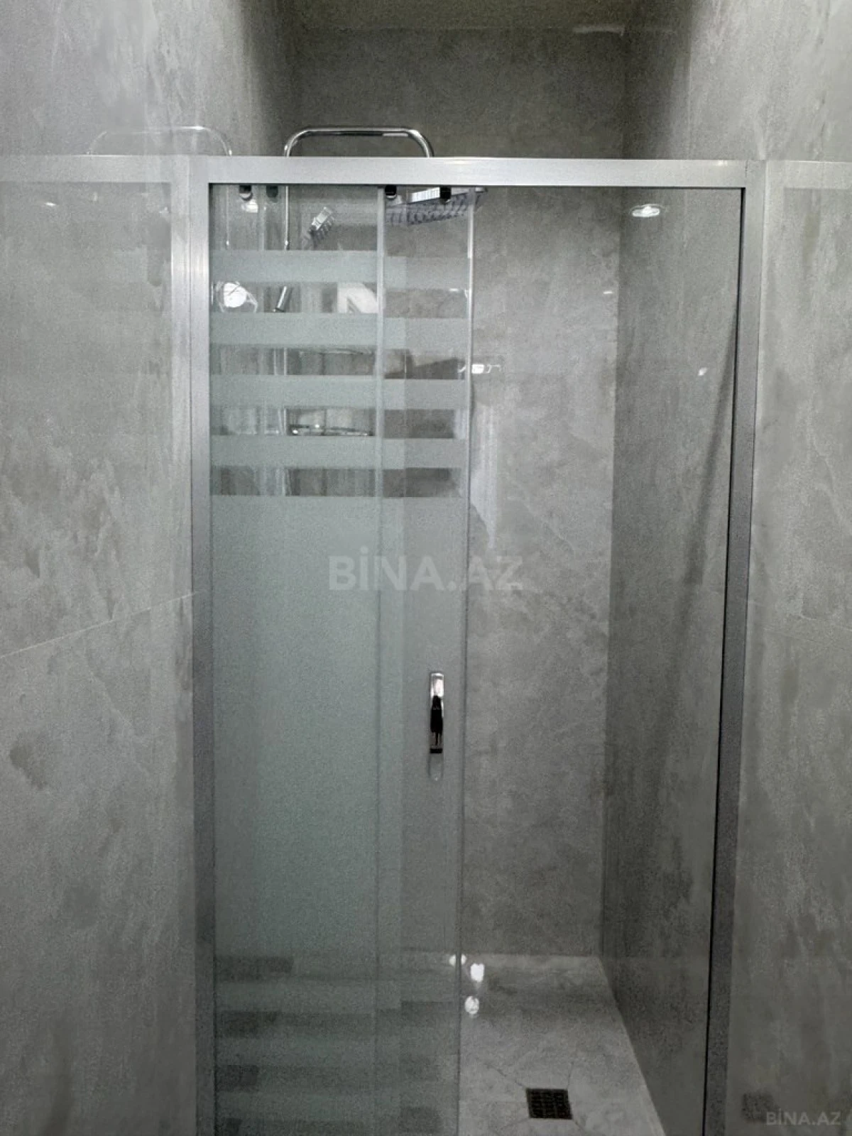 Satılır 4 otaqlı həyət evi 180 m²