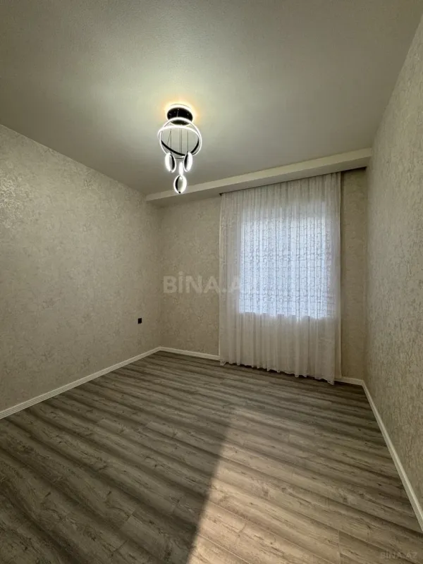 Satılır 4 otaqlı həyət evi 180 m²