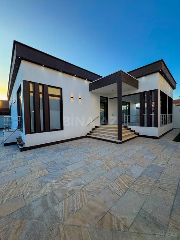 Satılır 4 otaqlı həyət evi 180 m²