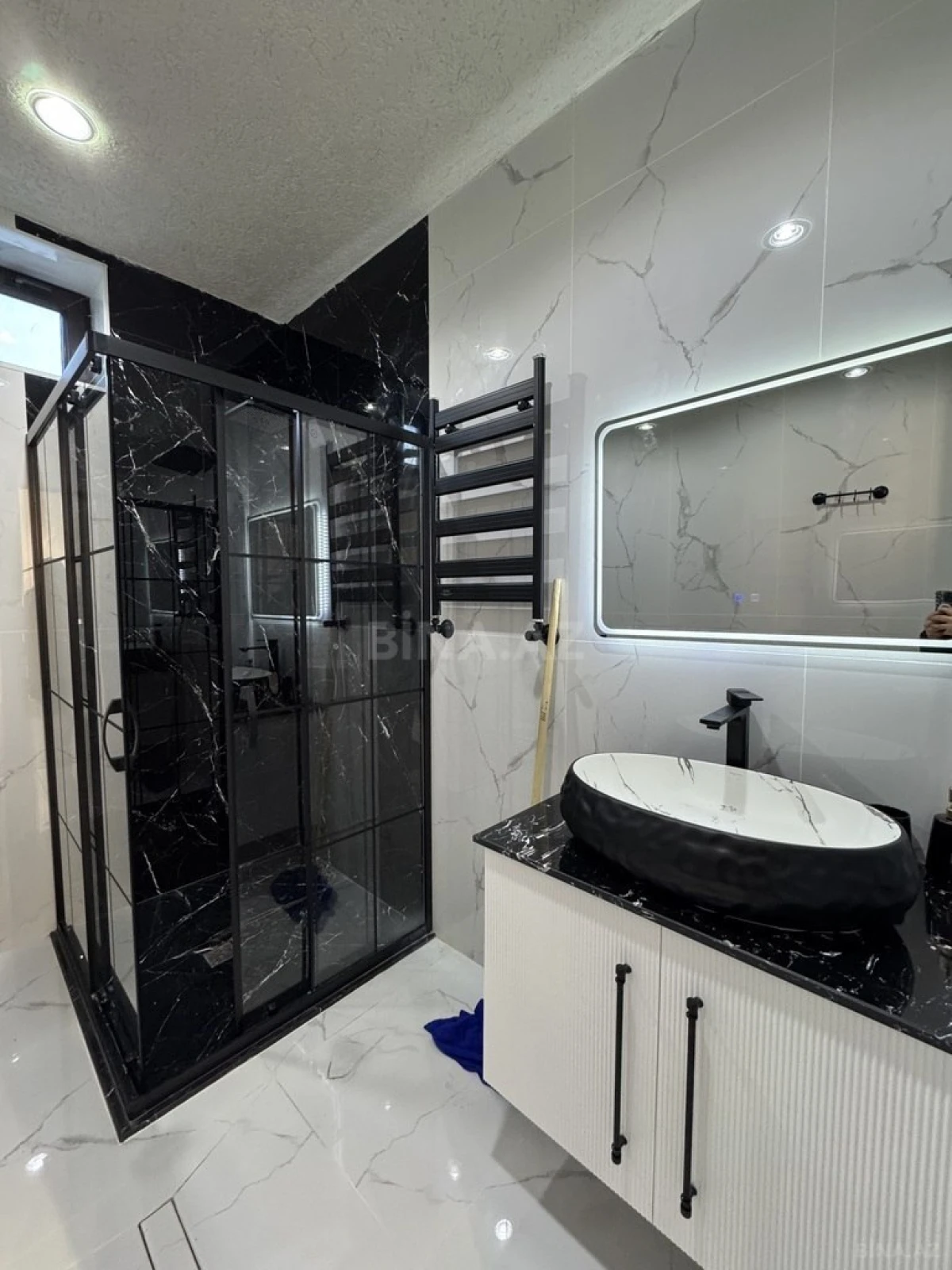 Satılır 4 otaqlı həyət evi 180 m²