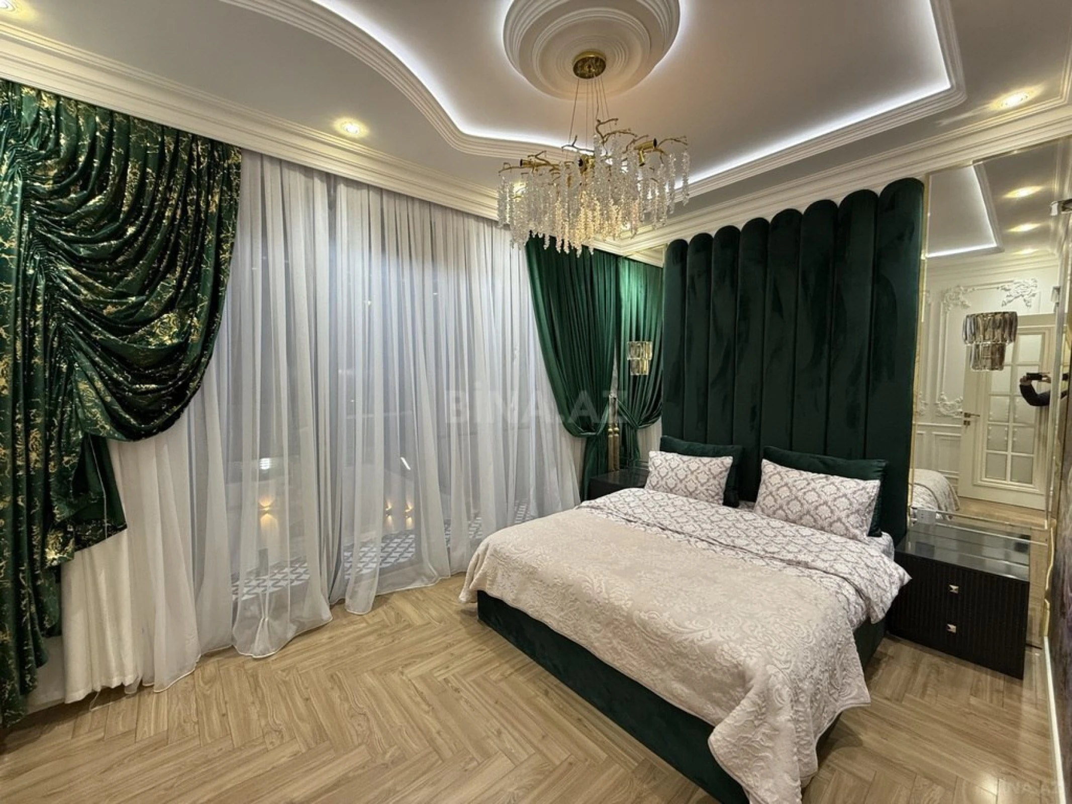 Kirayə verilir 5 otaqlı həyət evi 350 m²