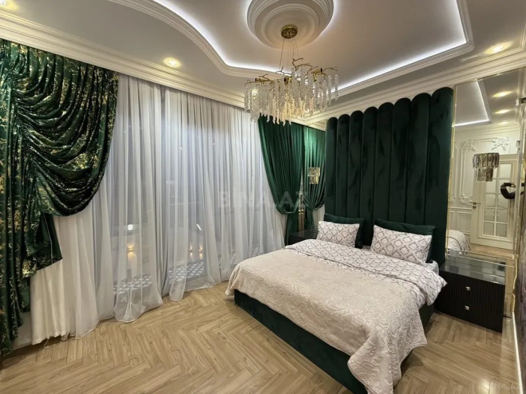 Kirayə verilir 5 otaqlı həyət evi 350 m²