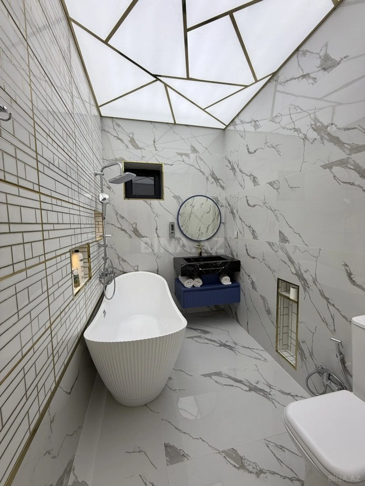 Kirayə verilir 5 otaqlı həyət evi 350 m²