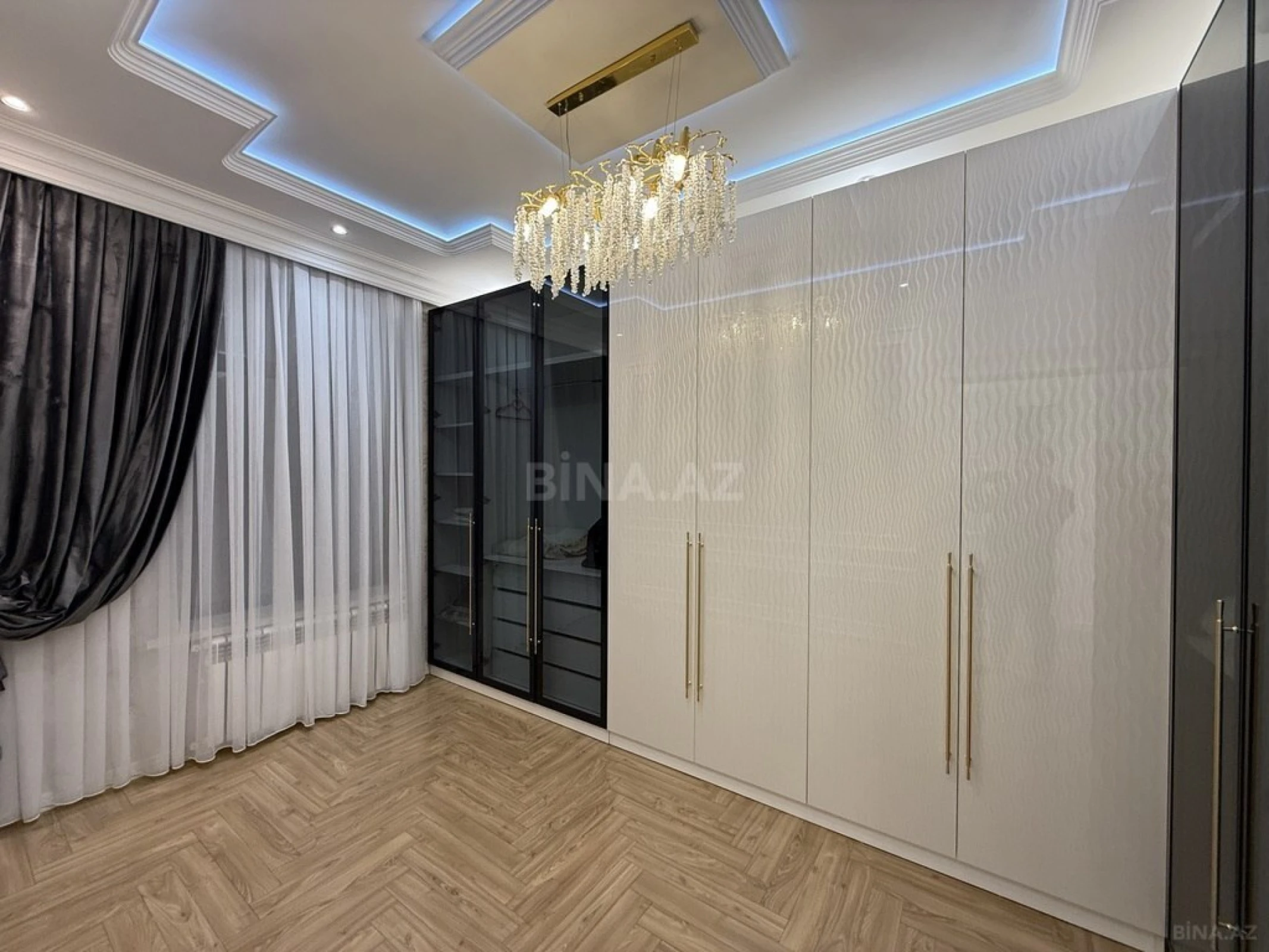 Kirayə verilir 5 otaqlı həyət evi 350 m²