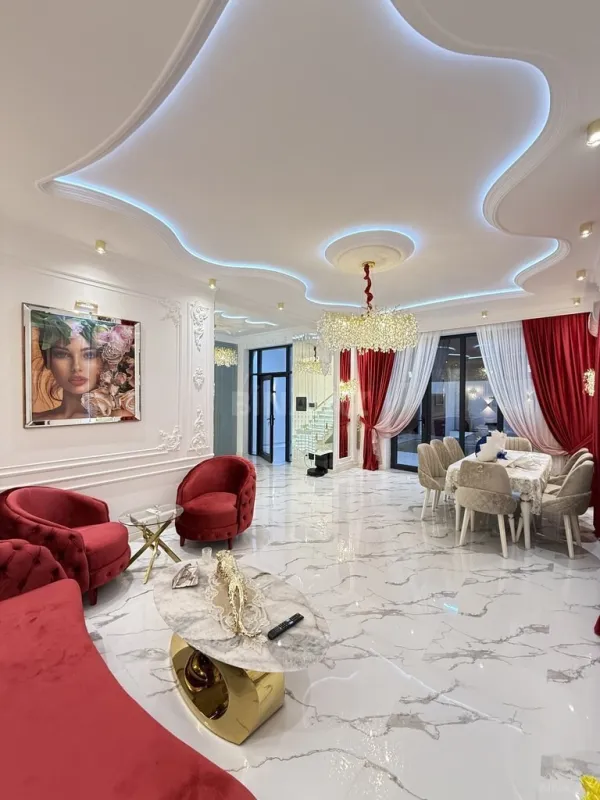 Satılır 6 otaqlı həyət evi 220 m²