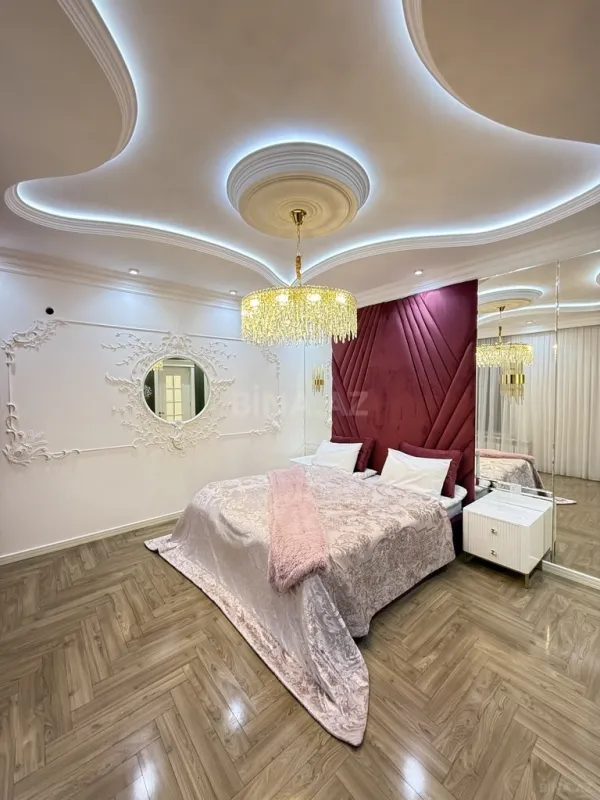 Satılır 6 otaqlı həyət evi 220 m²
