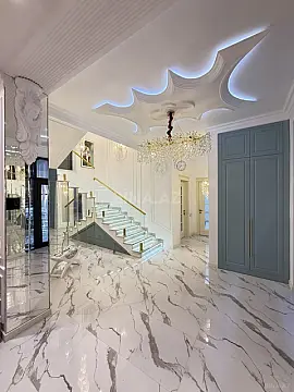 Satılır 6 otaqlı həyət evi 220 m²