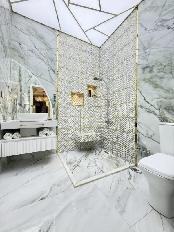 Satılır 6 otaqlı həyət evi 220 m²