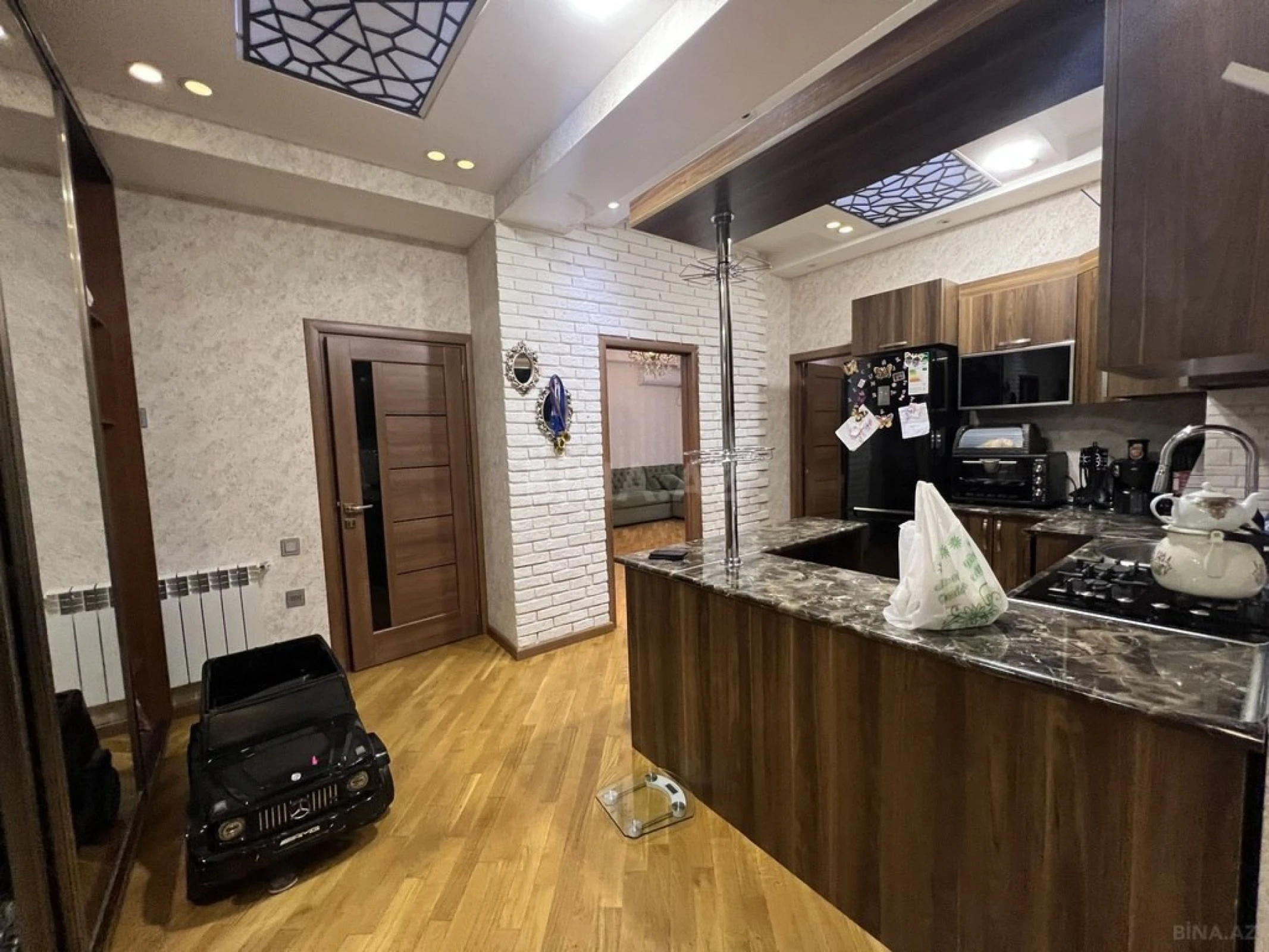 Satılır 2 otaqlı mənzil 65 m²