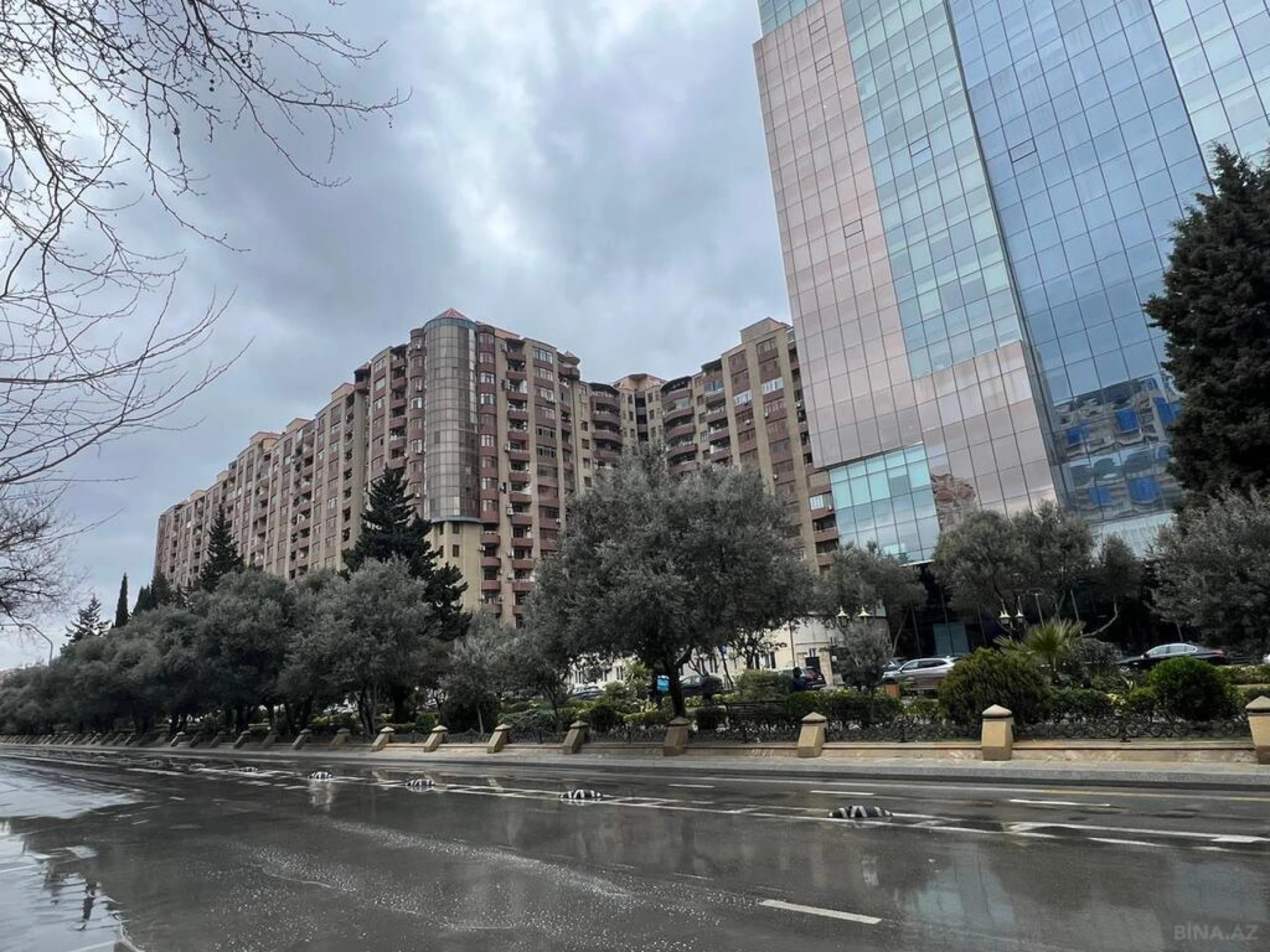 Satılır 2 otaqlı mənzil 65 m²