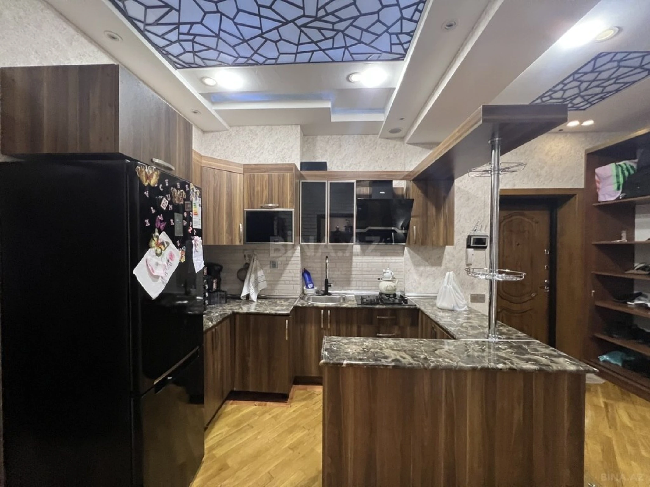 Satılır 2 otaqlı mənzil 65 m²