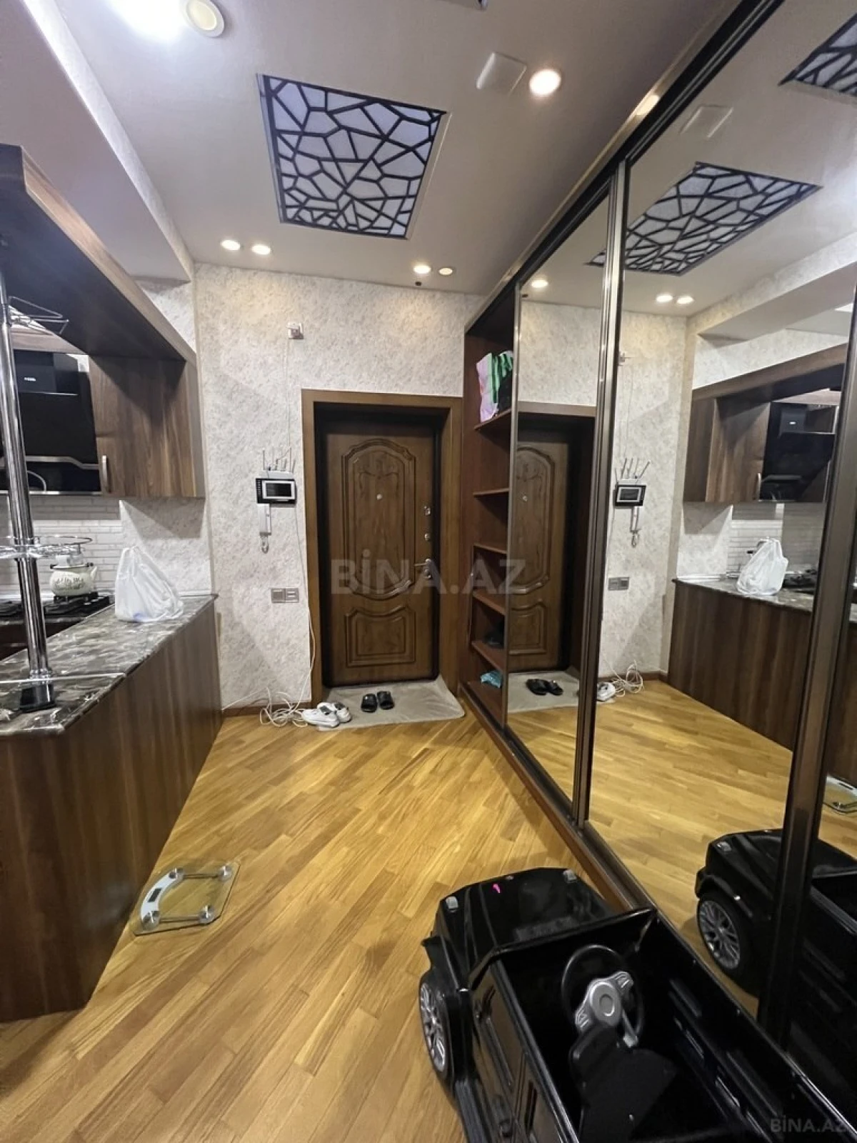 Satılır 2 otaqlı mənzil 65 m²