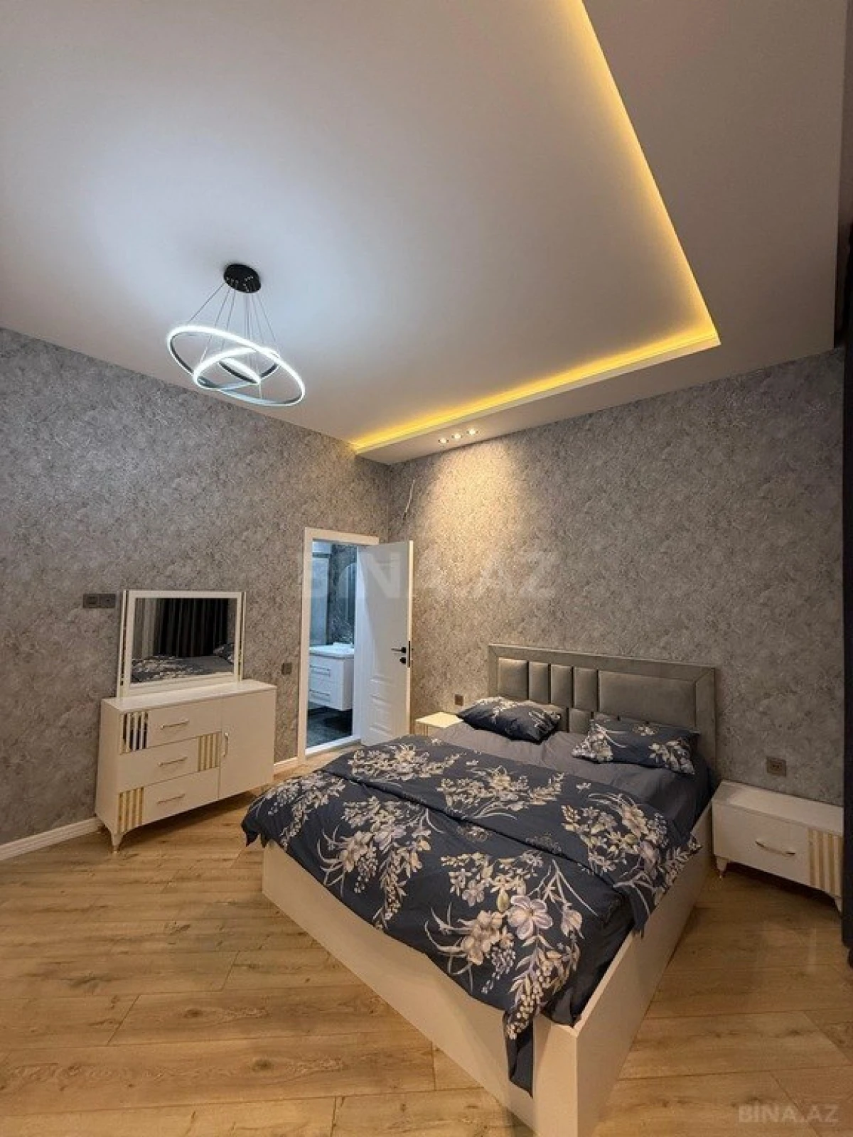 Kirayə verilir 4 otaqlı həyət evi 200 m²