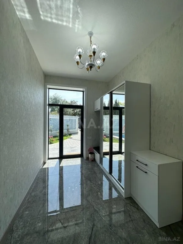 Kirayə verilir 4 otaqlı həyət evi 200 m²