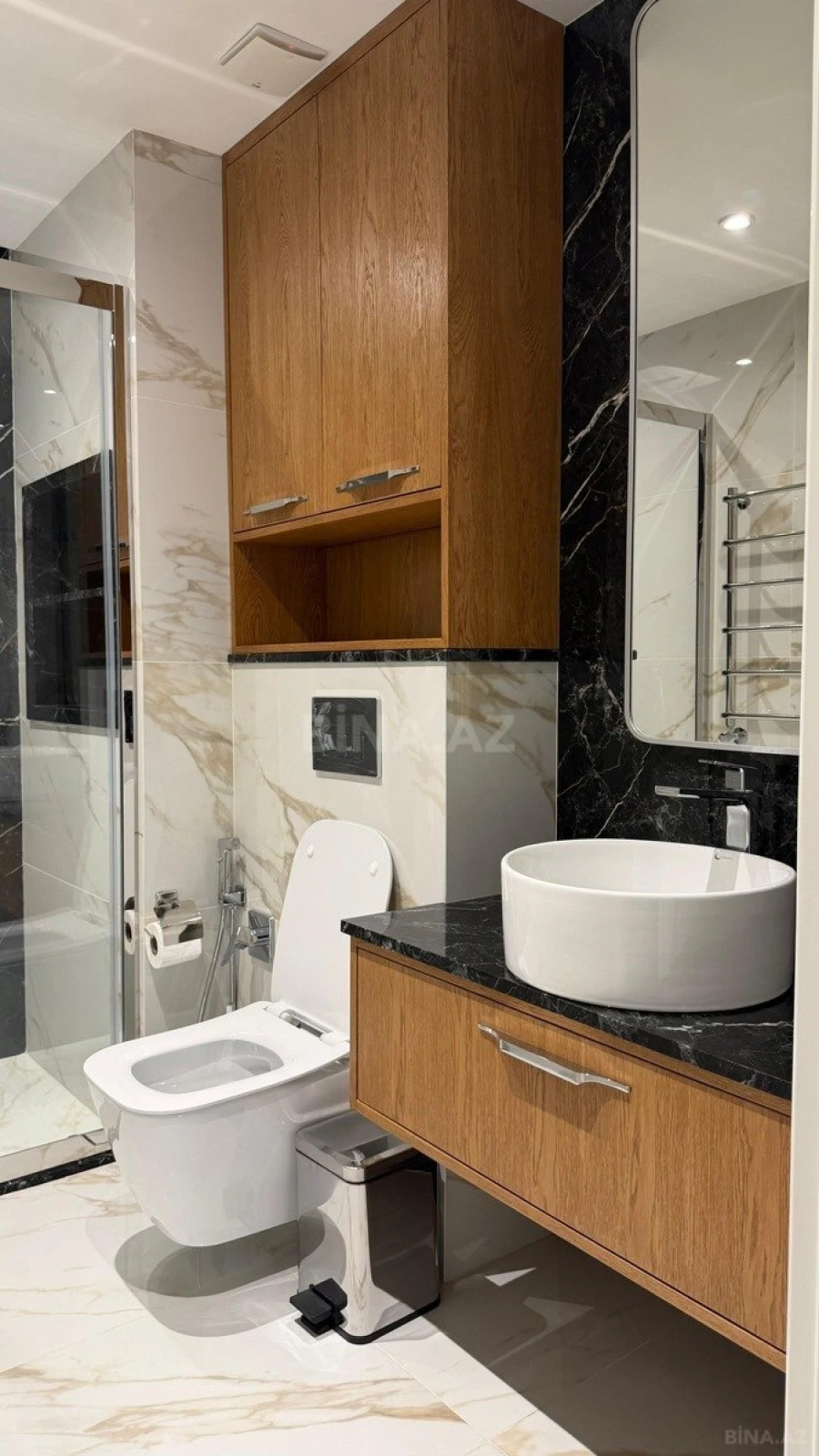 Satılır 4 otaqlı mənzil 168 m²