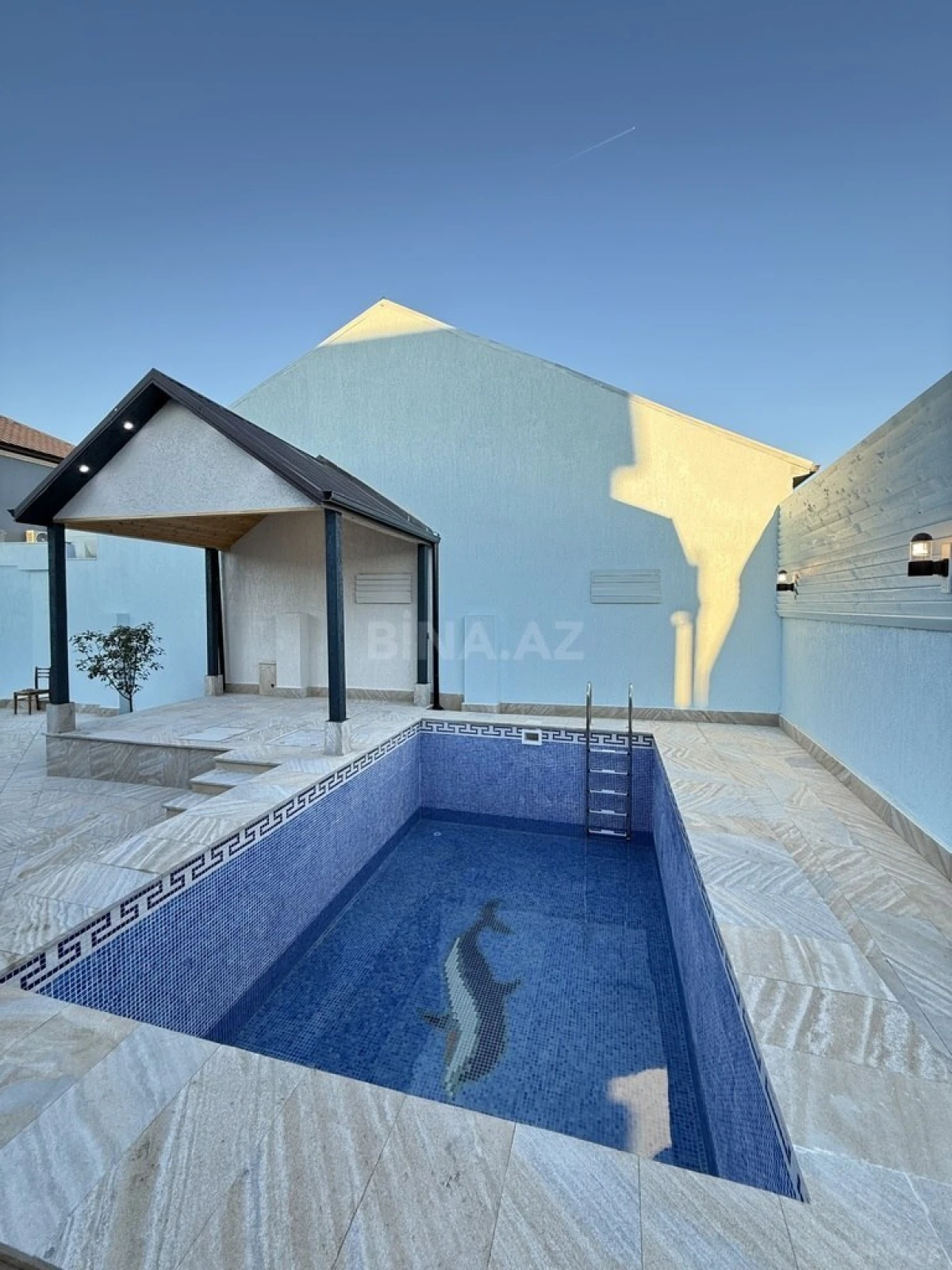 Satılır 4 otaqlı həyət evi 145 m²