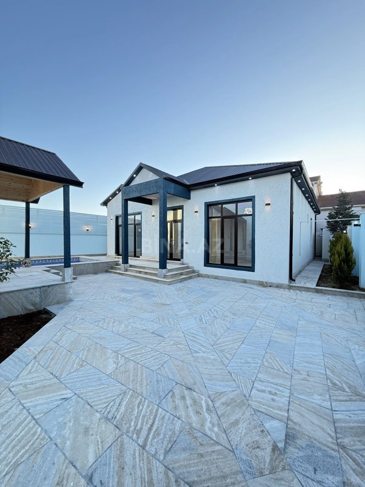 Satılır 4 otaqlı həyət evi 145 m²