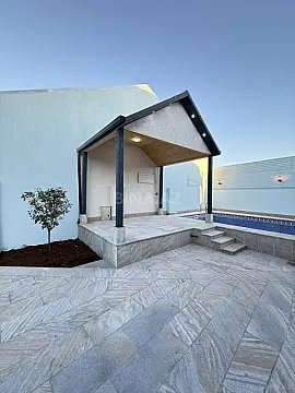 Satılır 4 otaqlı həyət evi 145 m²