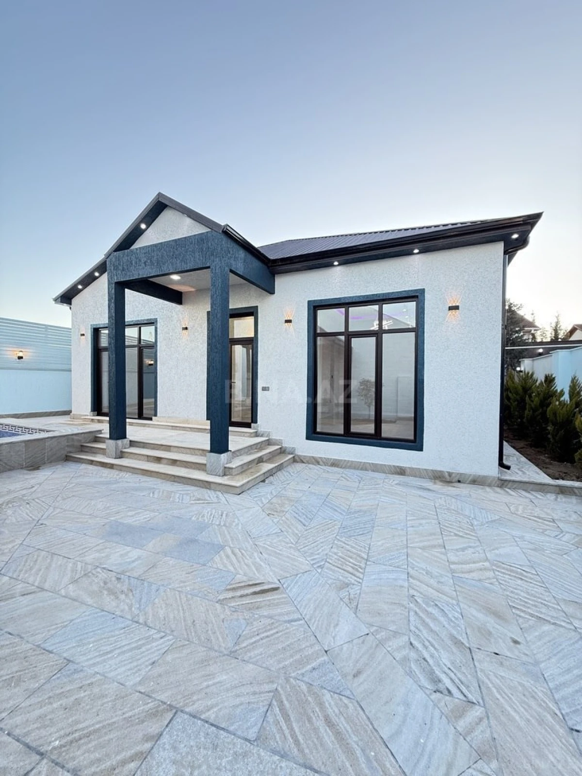 Satılır 4 otaqlı həyət evi 145 m²