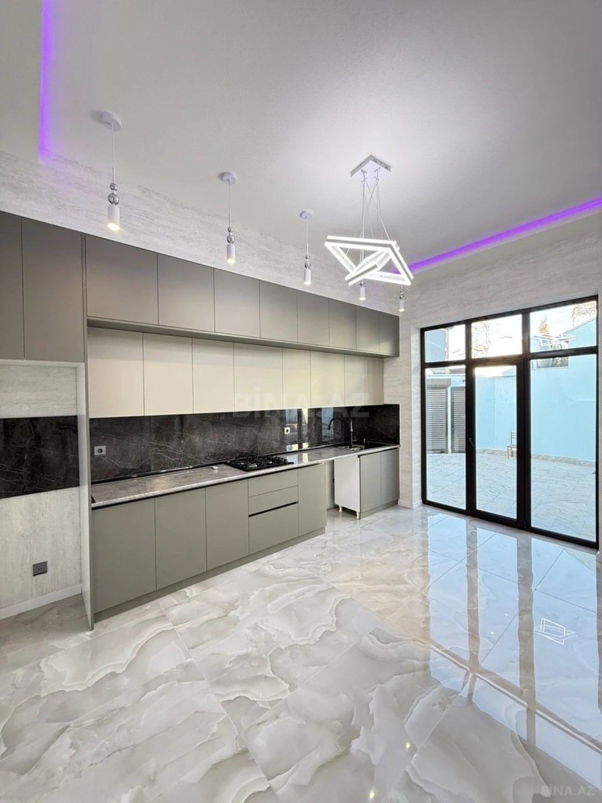 Satılır 4 otaqlı həyət evi 145 m²