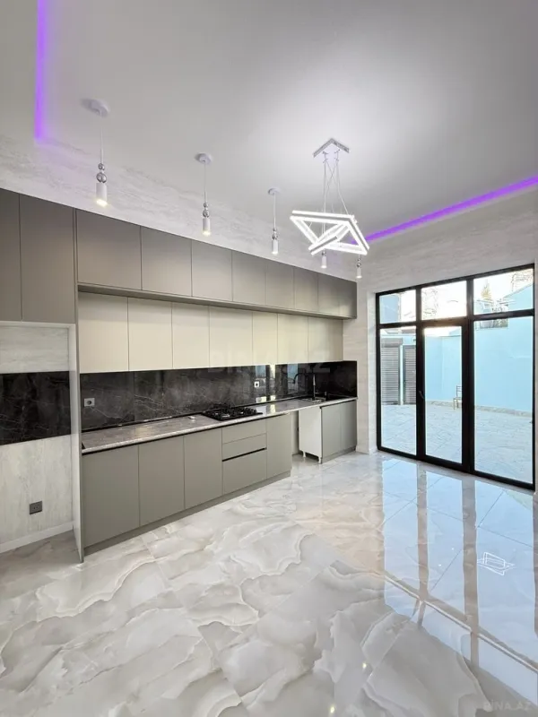 Satılır 4 otaqlı həyət evi 145 m²