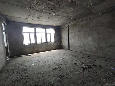 Satılır 4 otaqlı mənzil 200 m²